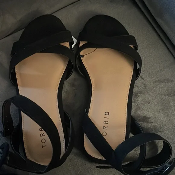 Black sandals - Picture 6 of 6